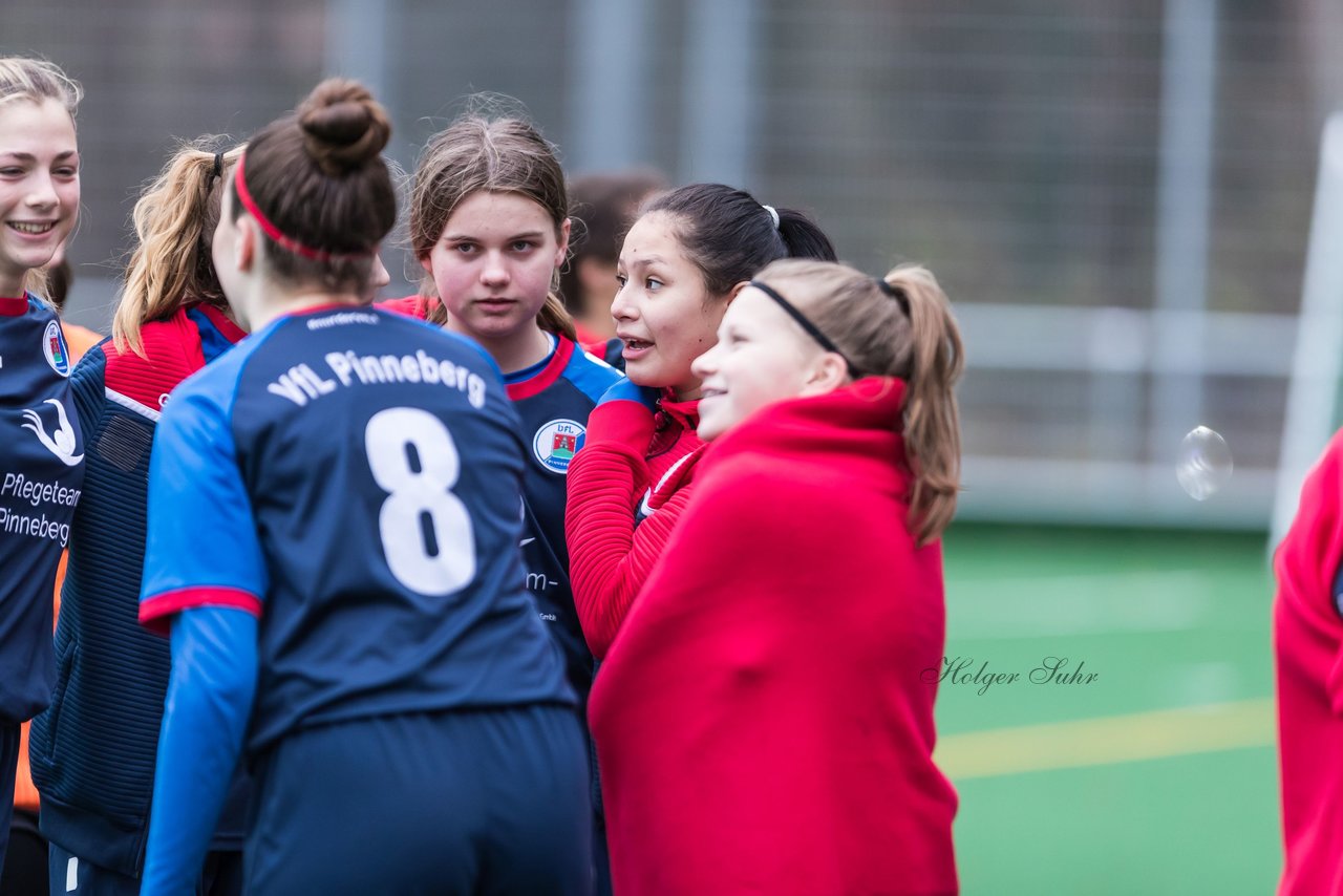 Bild 214 - wBJ VfL Pinneberg - St. Pauli : Ergebnis: 7:0 (Abbruch)